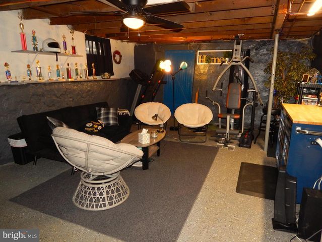 228 WISE AVE, Red Lion, PA 17356