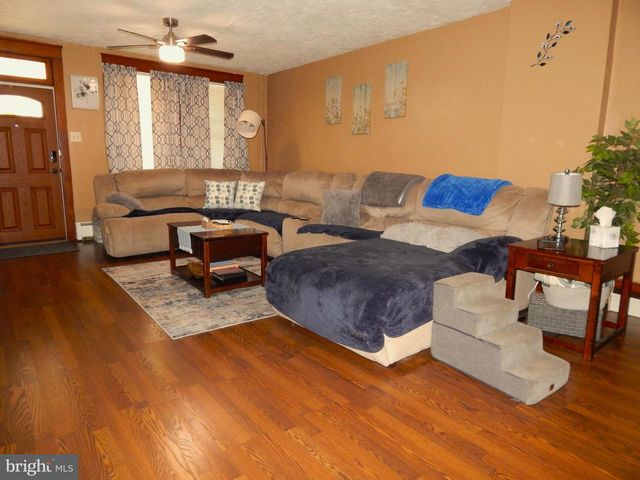 228 WISE AVE, Red Lion, PA 17356