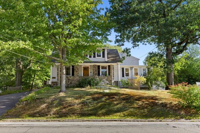 78 Forest St 78, Wakefield, MA 01880