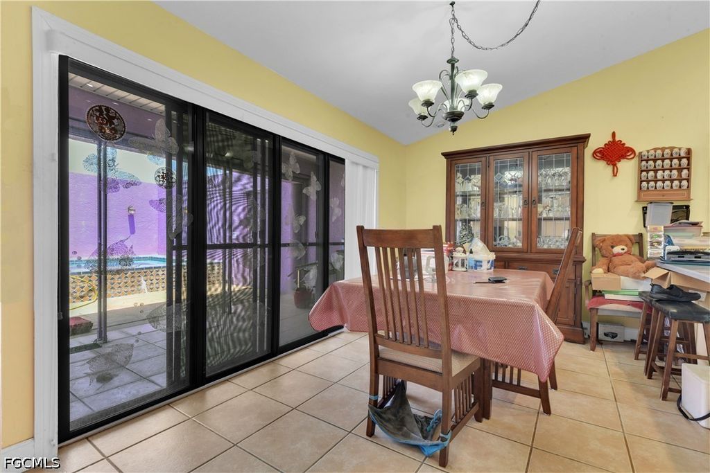 Image 13 of property listing at 2704 SW 2nd PL, Cape Coral, FL 33914