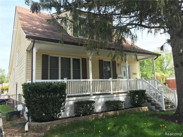 24500 Hayes Avenue, Eastpointe, MI 48021