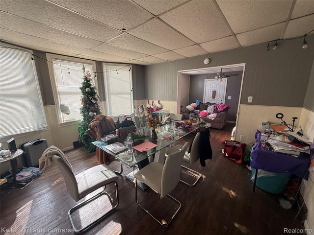 24500 Hayes Avenue, Eastpointe, MI 48021