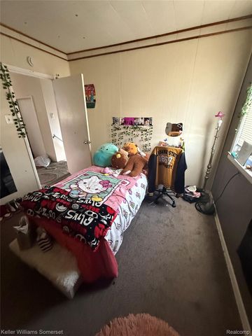 24500 Hayes Avenue, Eastpointe, MI 48021