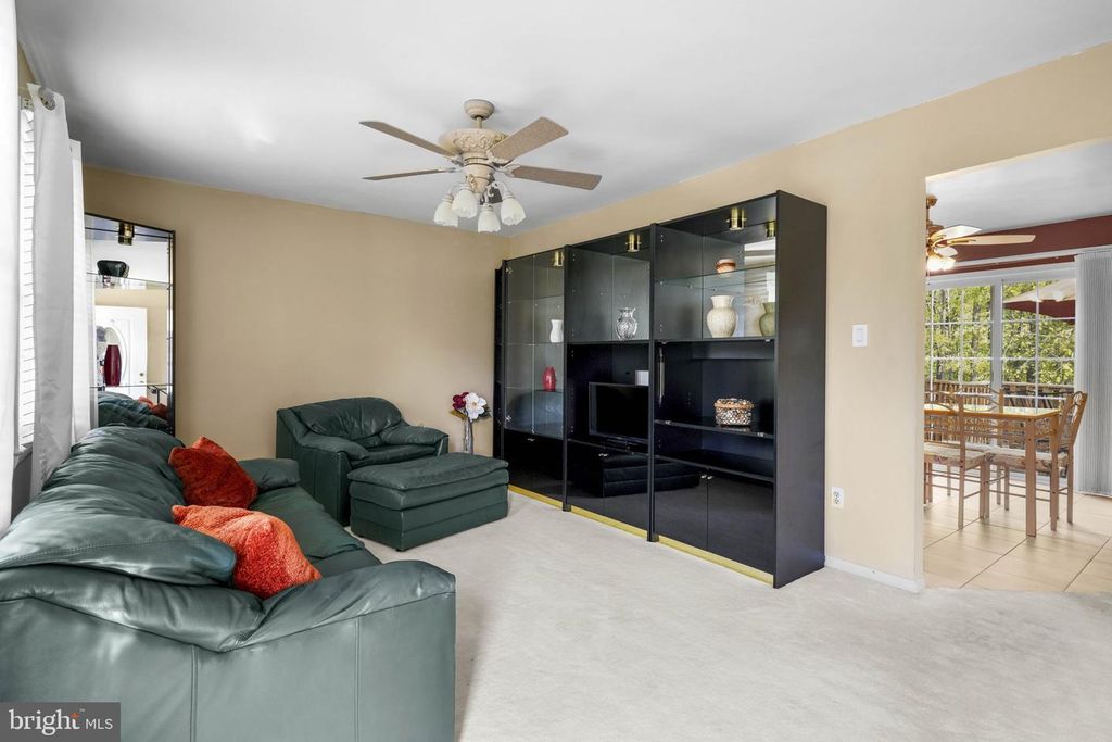 Image 15 of property listing at 10320 ANGORA DR, Cheltenham, MD 20623