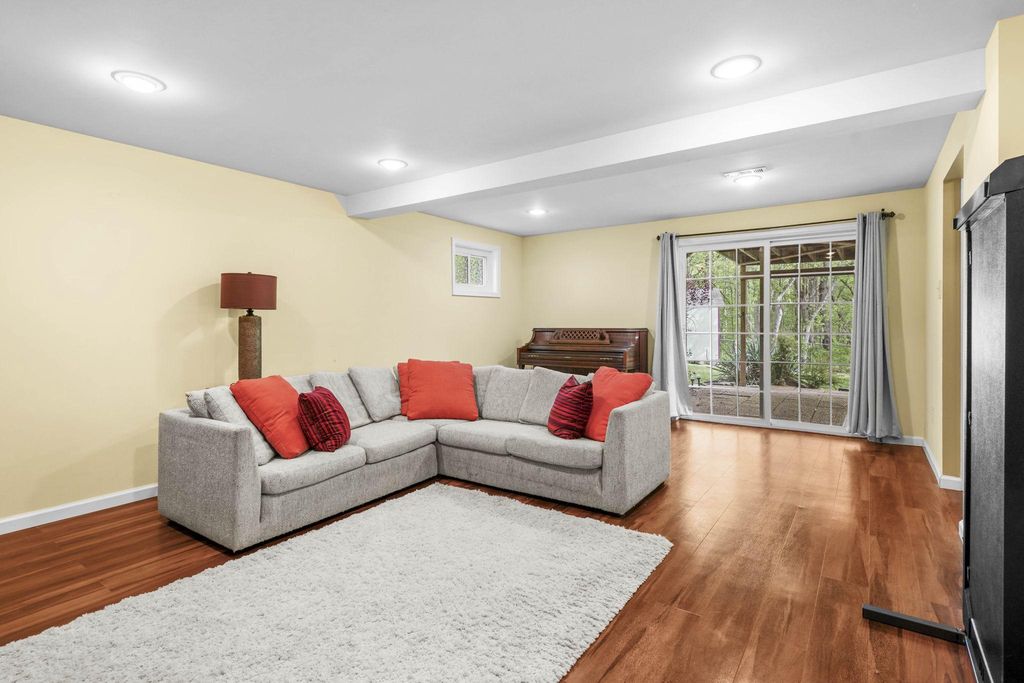 Image 17 of property listing at 10320 ANGORA DR, Cheltenham, MD 20623