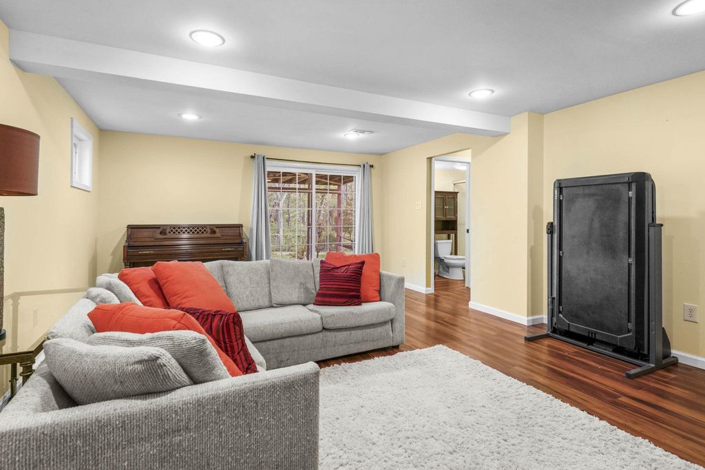 Image 19 of property listing at 10320 ANGORA DR, Cheltenham, MD 20623