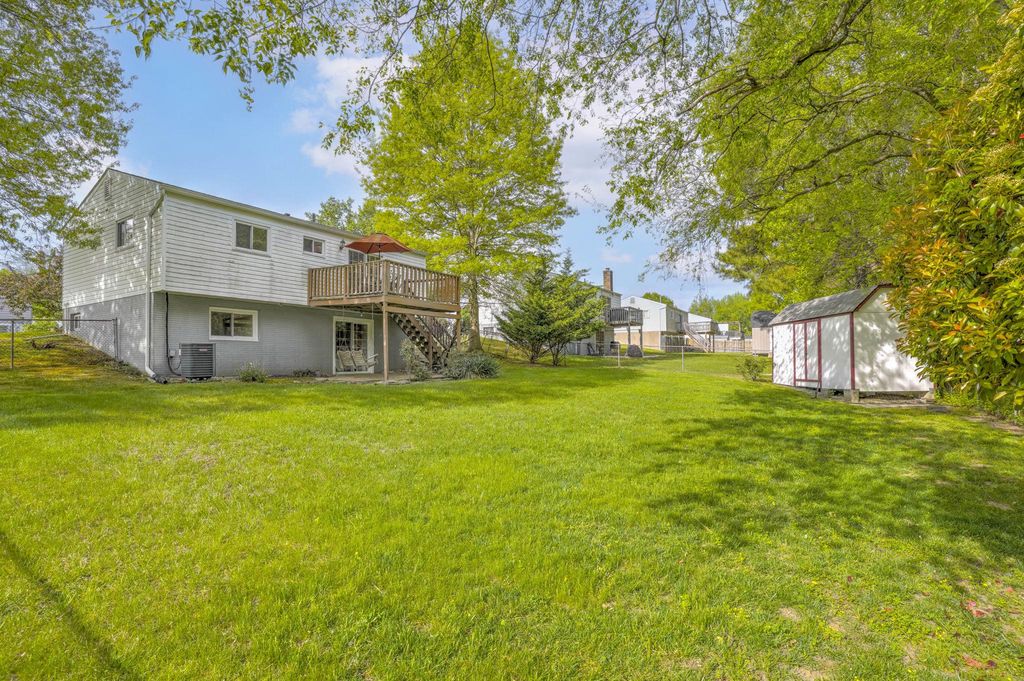 Image 5 of property listing at 10320 ANGORA DR, Cheltenham, MD 20623