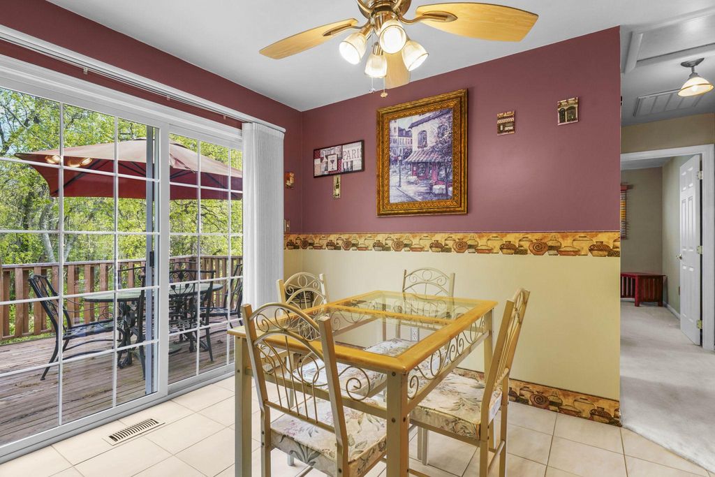 Image 9 of property listing at 10320 ANGORA DR, Cheltenham, MD 20623