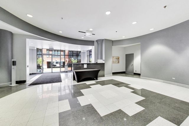 333 W Hubbard Street 209, Chicago, IL 60654