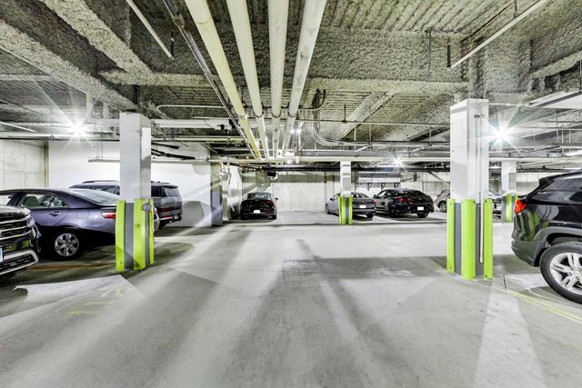 333 W Hubbard Street 209, Chicago, IL 60654