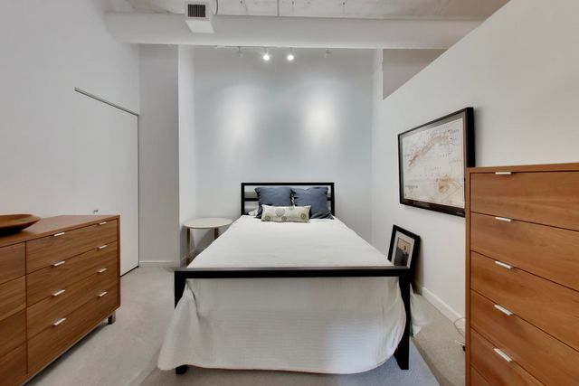 333 W Hubbard Street 209, Chicago, IL 60654