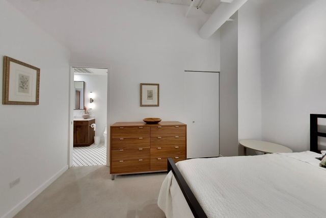 333 W Hubbard Street 209, Chicago, IL 60654