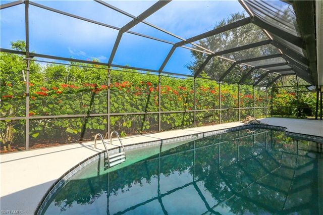 1040 Moon Lake DR, Naples, FL 34104