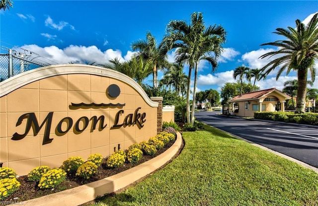 1040 Moon Lake DR, Naples, FL 34104