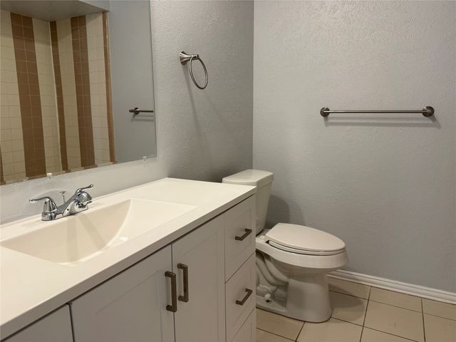 7002 Forestview Drive, Arlington, TX 76016