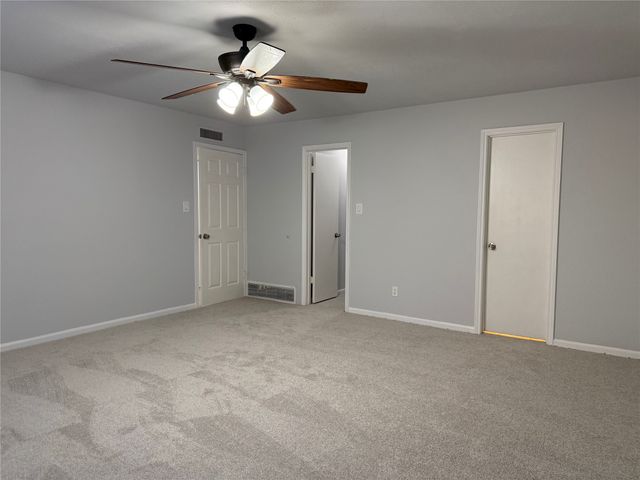 7002 Forestview Drive, Arlington, TX 76016