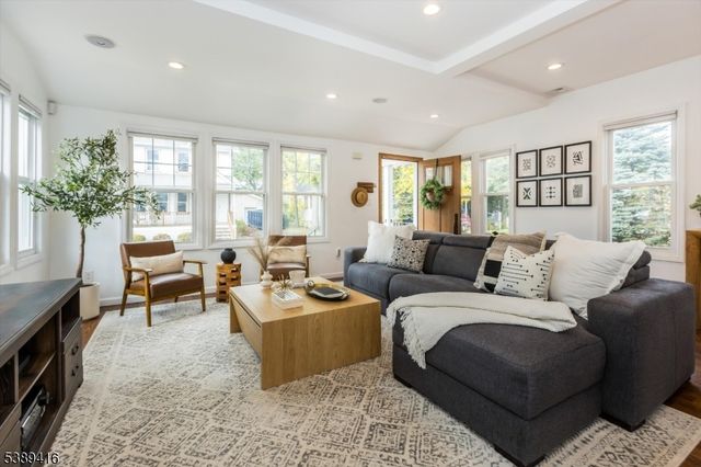 26 Union Ave, Maplewood Twp., NJ 07040