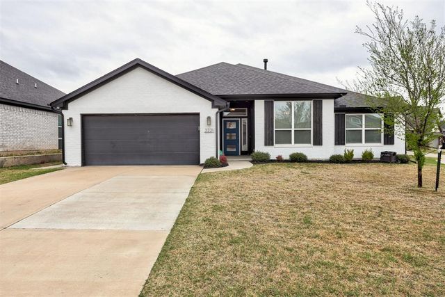 2221 NW 179th Street, Edmond, OK 73012