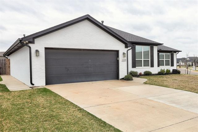 2221 NW 179th Street, Edmond, OK 73012