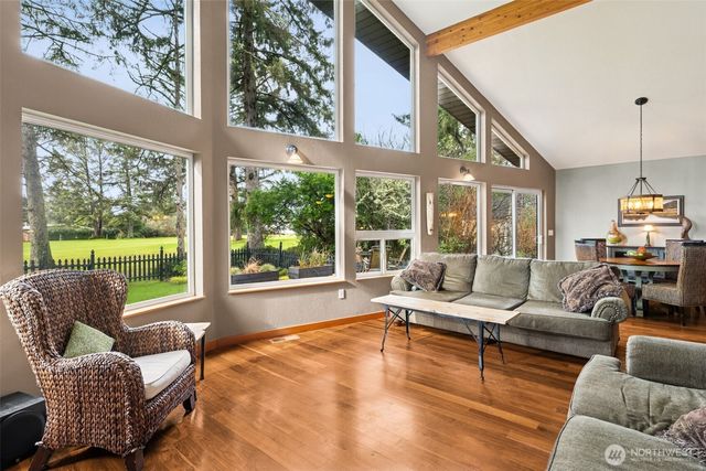 147 Octopus Avenue NE, Ocean Shores, WA 98569