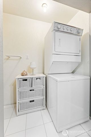 147 Octopus Avenue NE, Ocean Shores, WA 98569