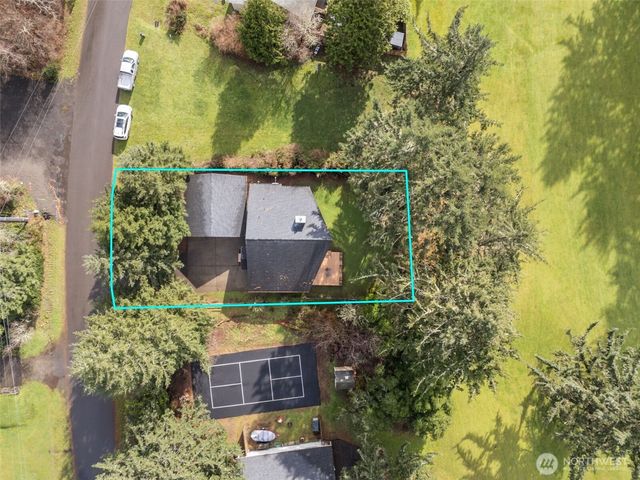 147 Octopus Avenue NE, Ocean Shores, WA 98569