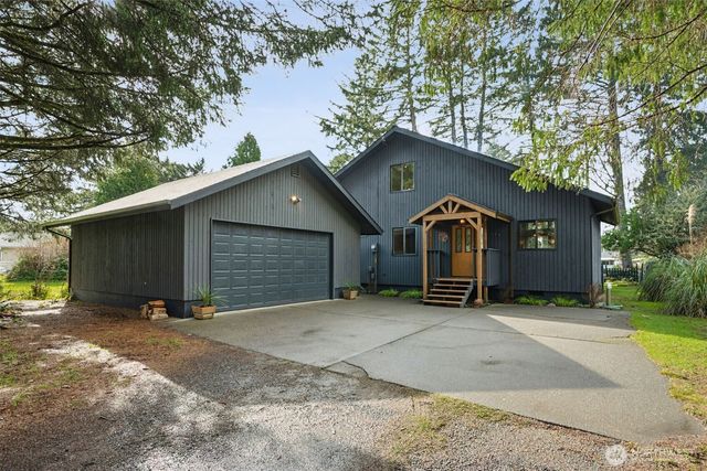 147 Octopus Avenue NE, Ocean Shores, WA 98569