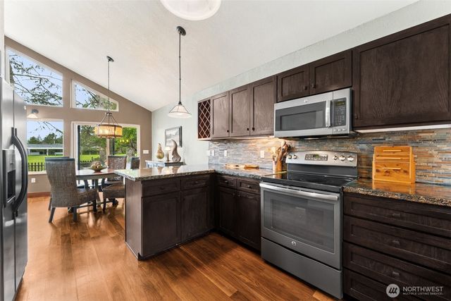 147 Octopus Avenue NE, Ocean Shores, WA 98569