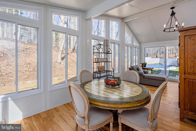 4 CHARTWELL CT, Owings Mills, MD 21117