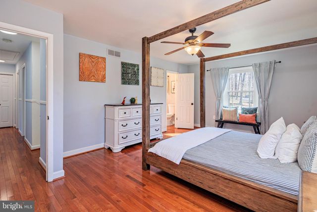 4 CHARTWELL CT, Owings Mills, MD 21117