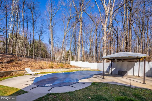 4 CHARTWELL CT, Owings Mills, MD 21117