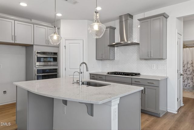6432 Crown Parkway, Durham, NC 27703