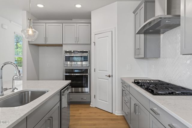 6432 Crown Parkway, Durham, NC 27703