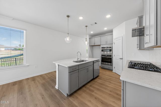 6432 Crown Parkway, Durham, NC 27703