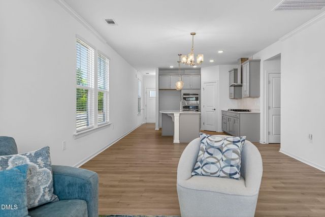 6432 Crown Parkway, Durham, NC 27703