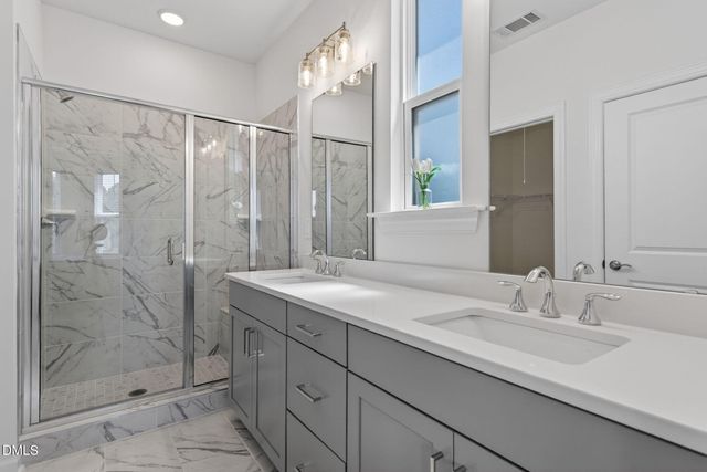 6432 Crown Parkway, Durham, NC 27703