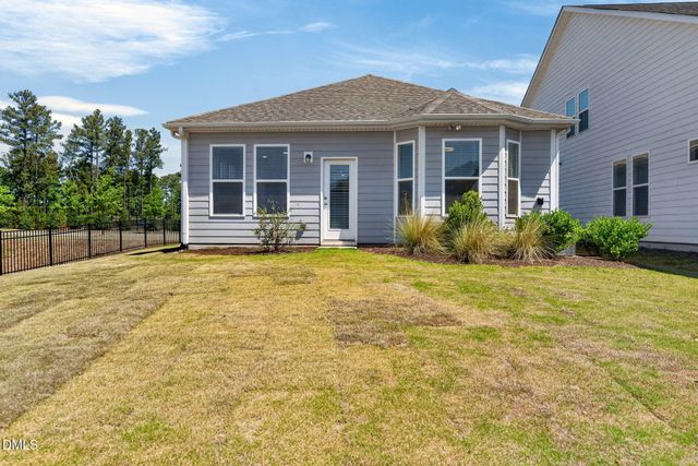 6432 Crown Parkway, Durham, NC 27703