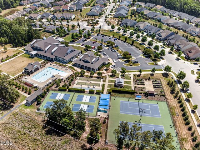 6432 Crown Parkway, Durham, NC 27703
