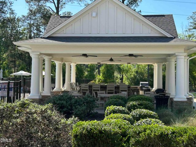 6432 Crown Parkway, Durham, NC 27703