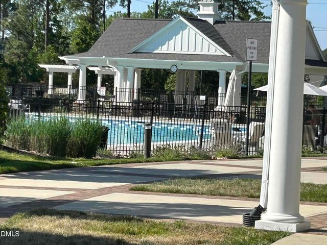 6432 Crown Parkway, Durham, NC 27703