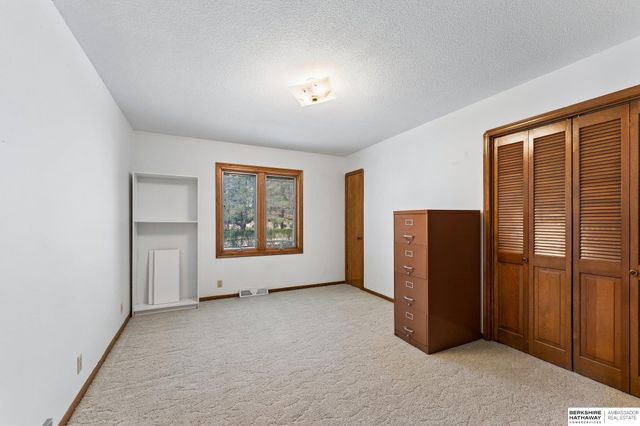 2309 S 114th Street, Omaha, NE 68144