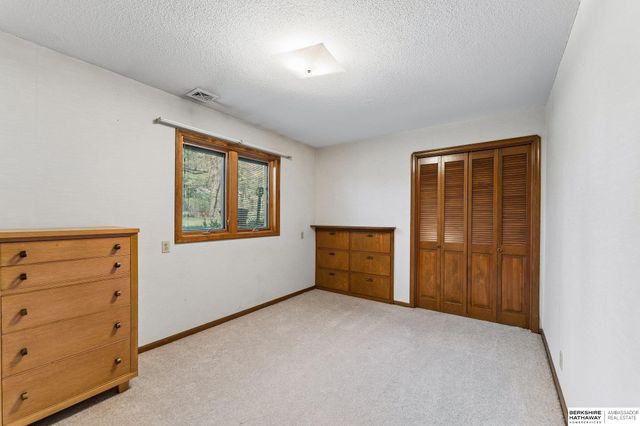 2309 S 114th Street, Omaha, NE 68144