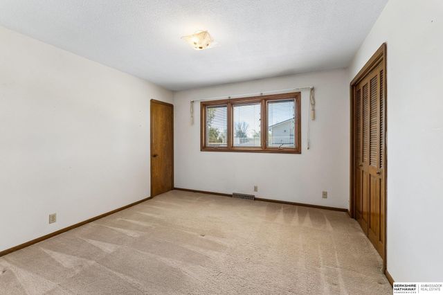 2309 S 114th Street, Omaha, NE 68144