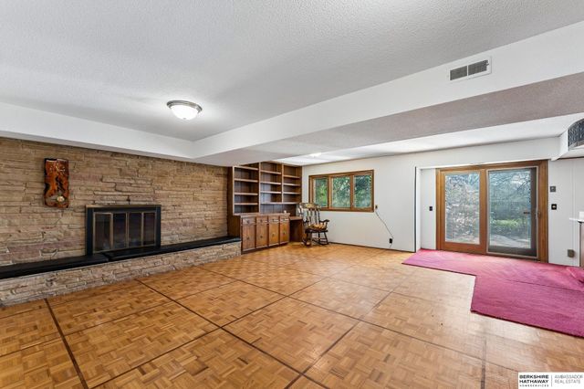 2309 S 114th Street, Omaha, NE 68144