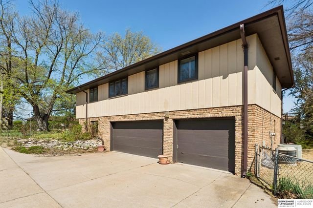 2309 S 114th Street, Omaha, NE 68144
