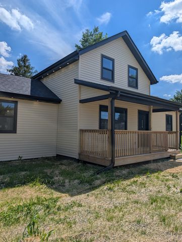 206 E Jefferson Street, Gardner, IL 60424