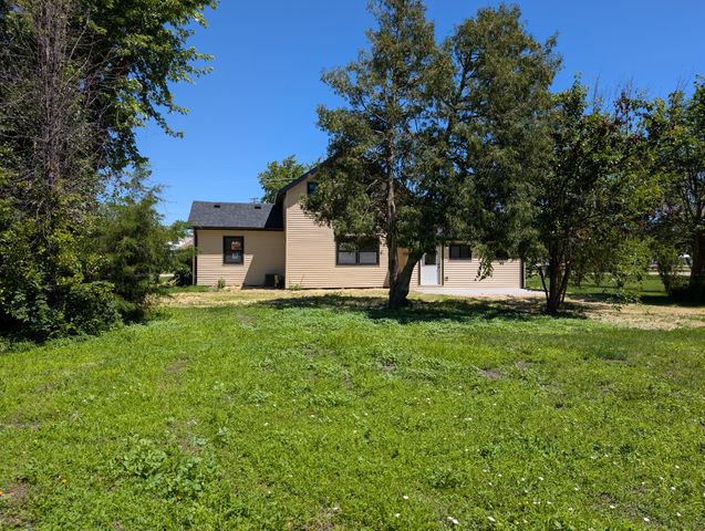 206 E Jefferson Street, Gardner, IL 60424
