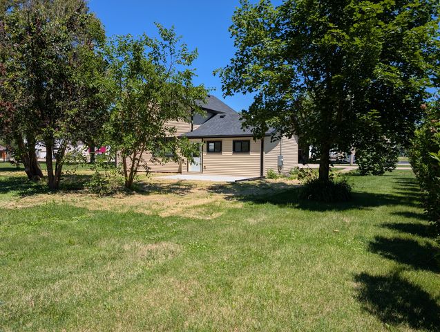 206 E Jefferson Street, Gardner, IL 60424