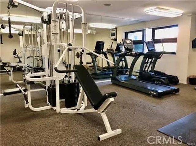 2121 Beloit 205, Los Angeles, CA 90025