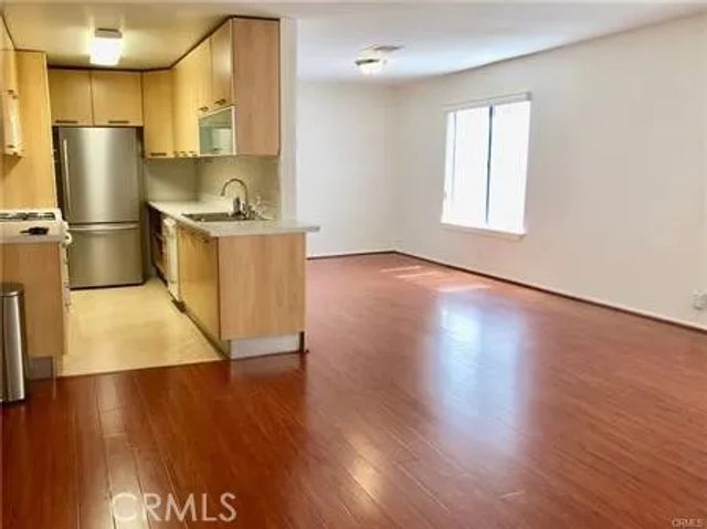 2121 Beloit 205, Los Angeles, CA 90025